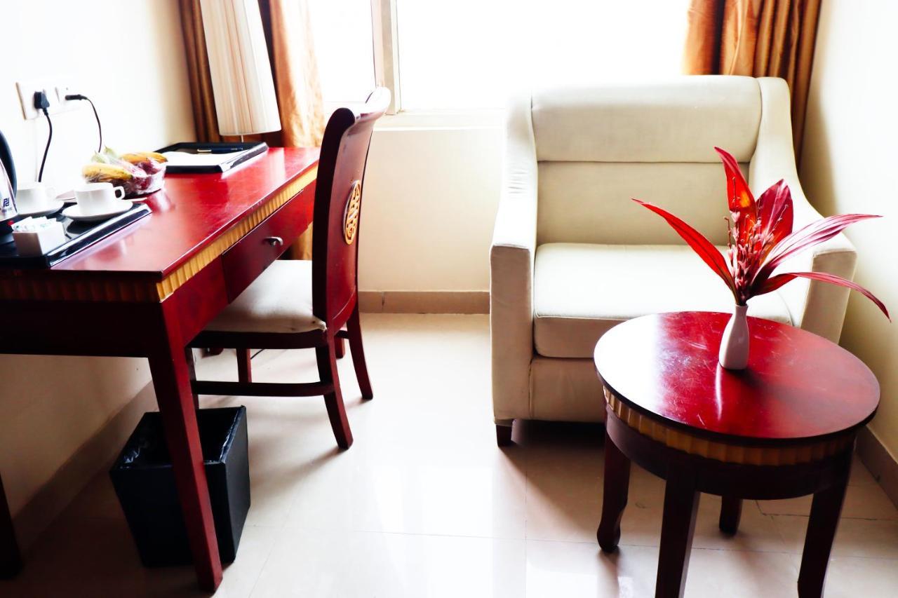 Crestmont Ashapurna Jaipur, Banipark Exterior foto