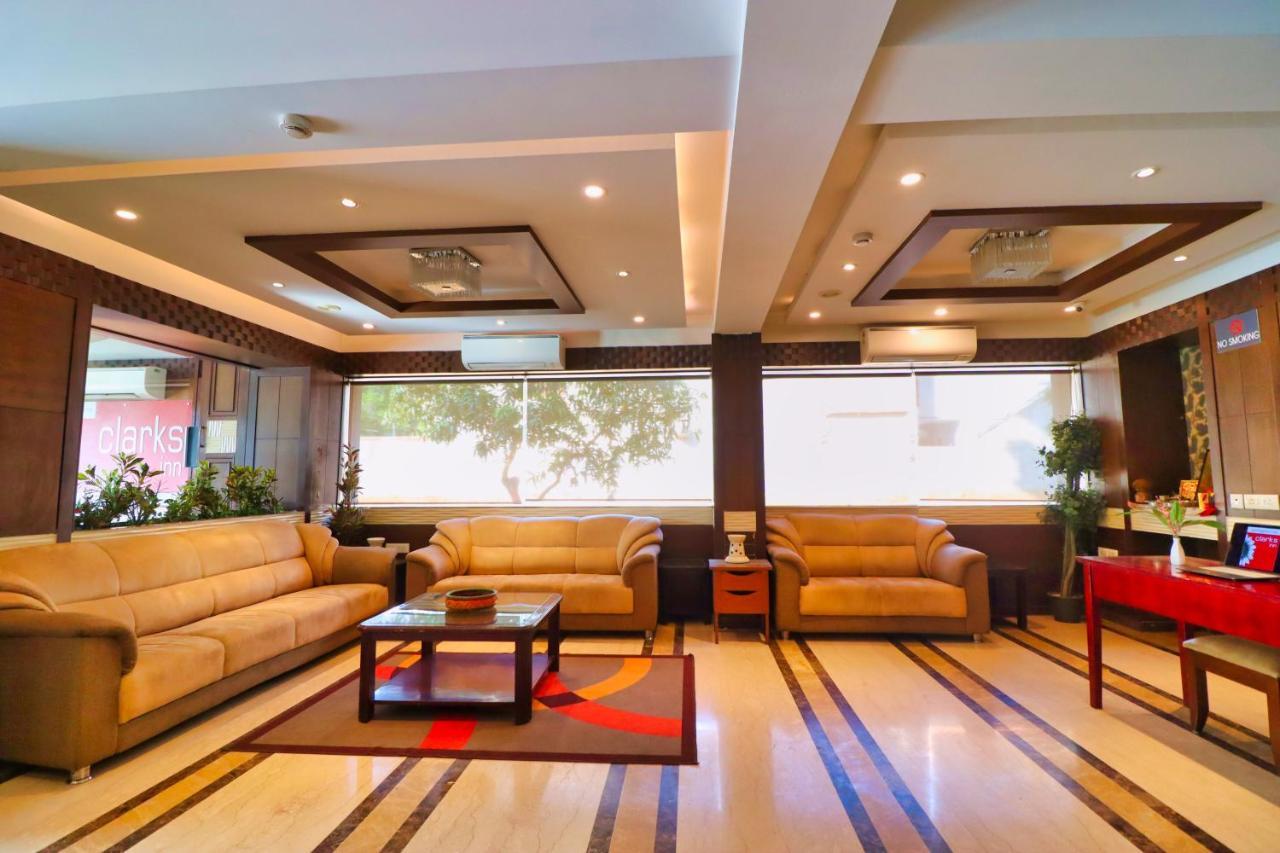 Crestmont Ashapurna Jaipur, Banipark Exterior foto