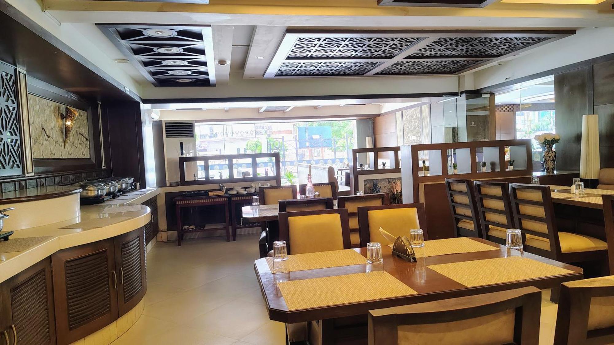 Crestmont Ashapurna Jaipur, Banipark Exterior foto