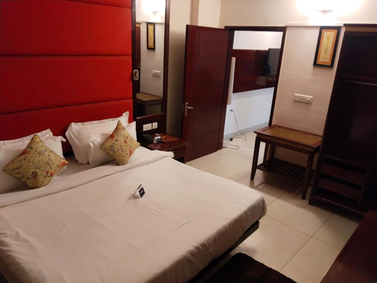 Crestmont Ashapurna Jaipur, Banipark Exterior foto